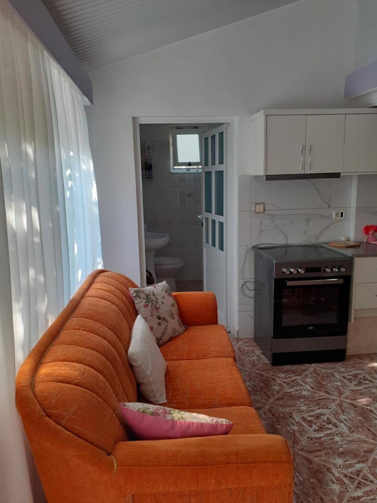 Coral Guesthouse Саранда Екстер'єр фото