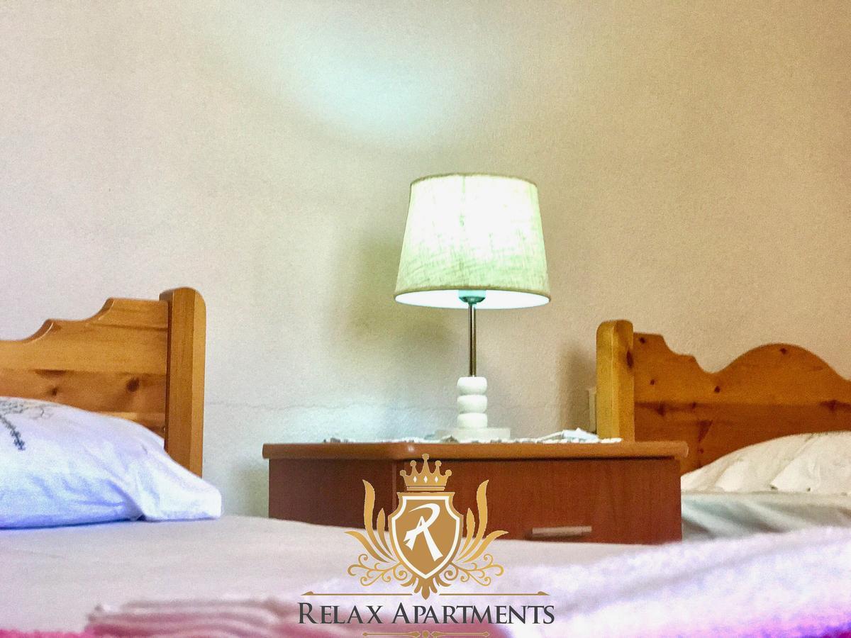 Coral Guesthouse Саранда Екстер'єр фото