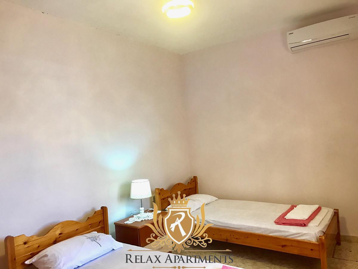 Coral Guesthouse Саранда Екстер'єр фото