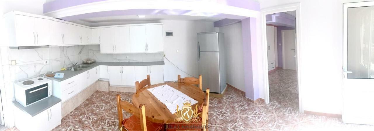 Coral Guesthouse Саранда Екстер'єр фото