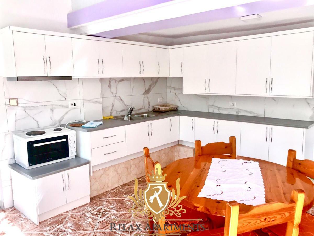 Coral Guesthouse Саранда Екстер'єр фото
